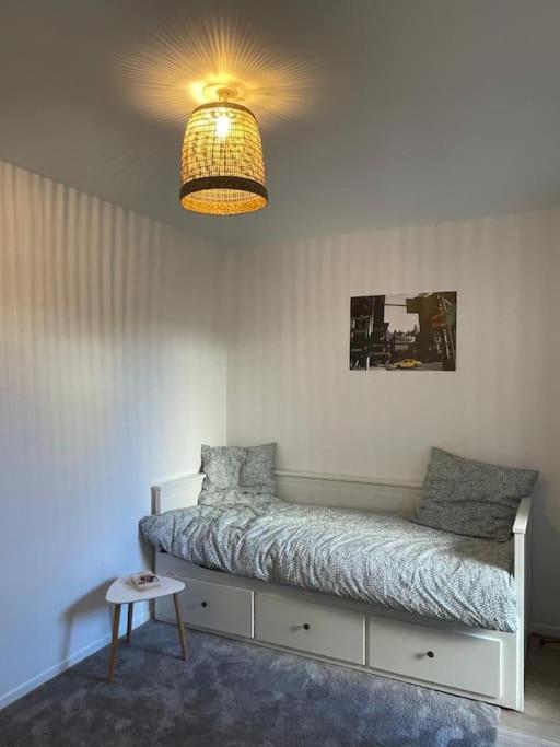 Studio 28 M2 & Jardin Privatif 20 M2 Montigny-le-Bretonneux Exterior foto